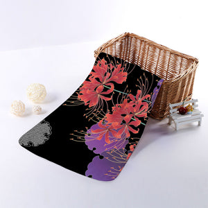 Red Japanese Amaryllis Pattern Print Towel