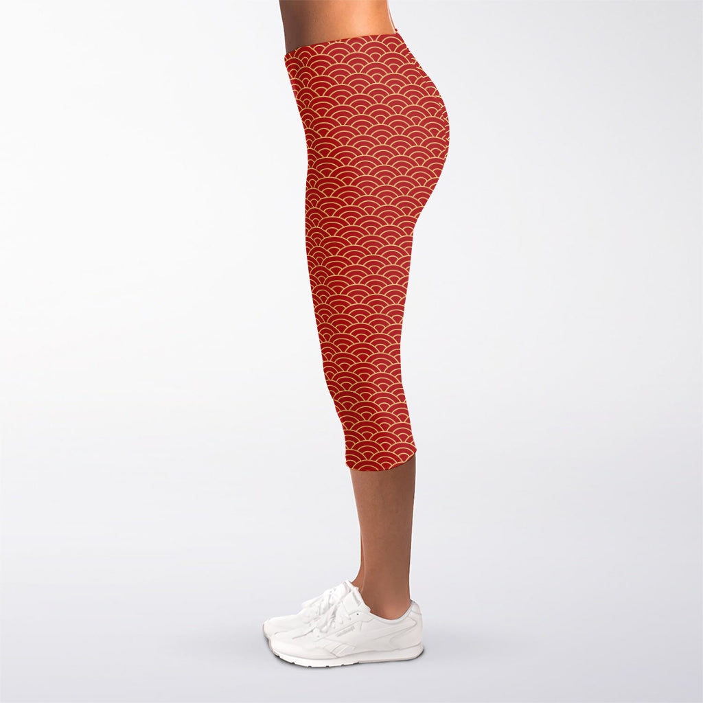 Red Japanese Wave Pattern Print Women's Capri Leggings