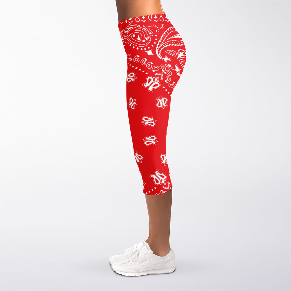 Red Paisley Bandana Print Women's Capri Leggings