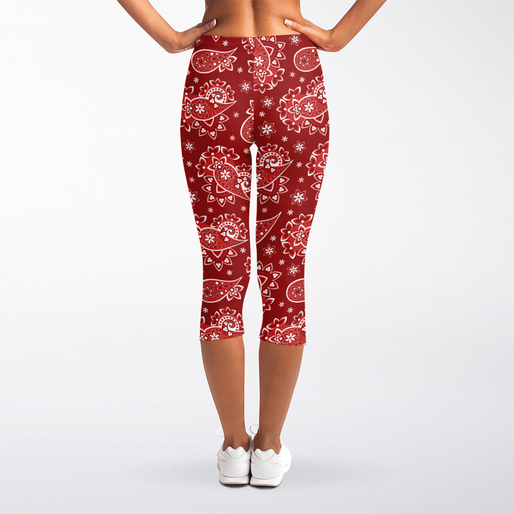 Red Paisley Pattern Print Women's Capri Leggings