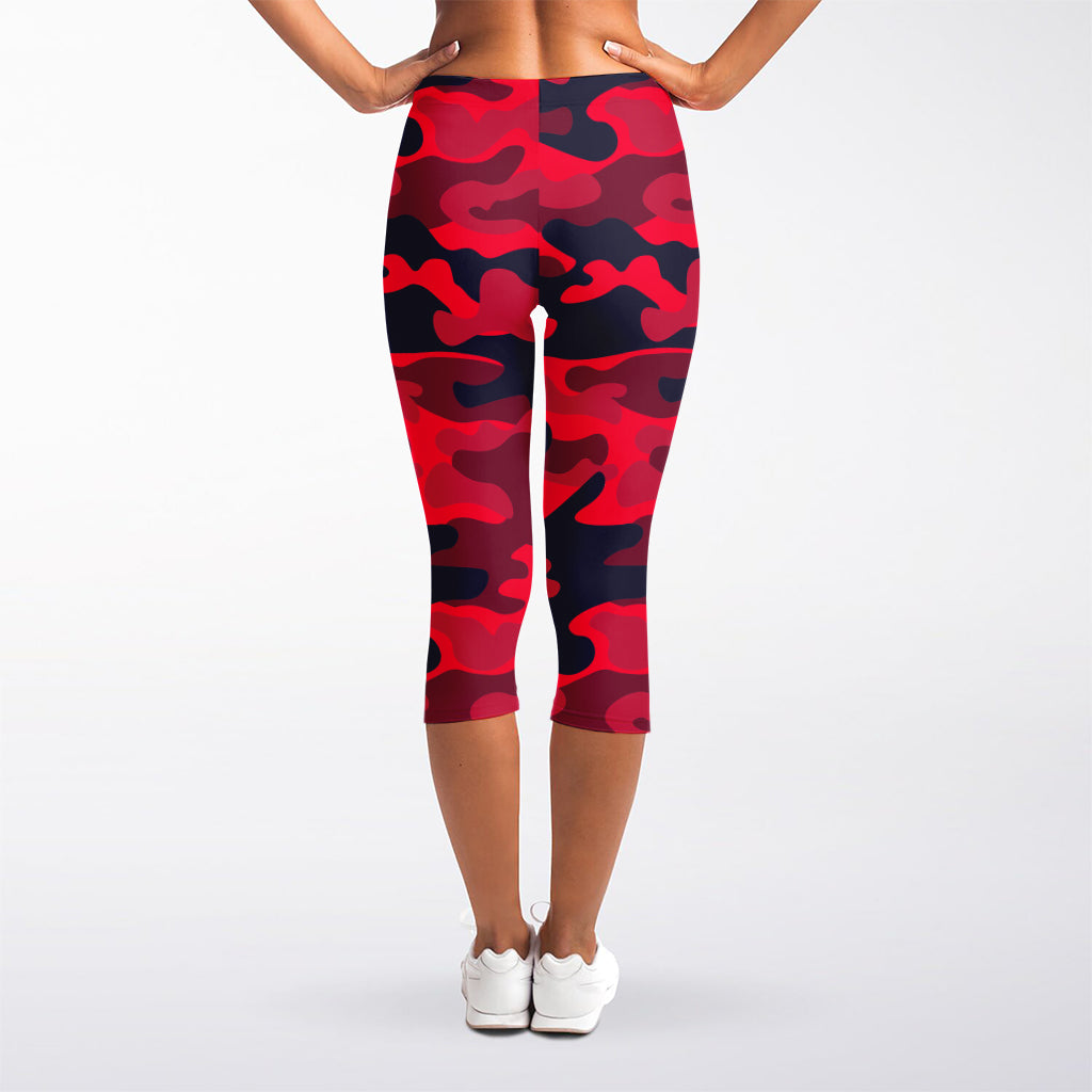 Red Pink And Black Camouflage Print Women's Capri Leggings