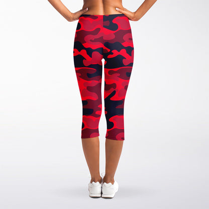 Red Pink And Black Camouflage Print Women's Capri Leggings