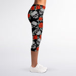 Red Rose Grey Skull Pattern Print Women's Capri Leggings