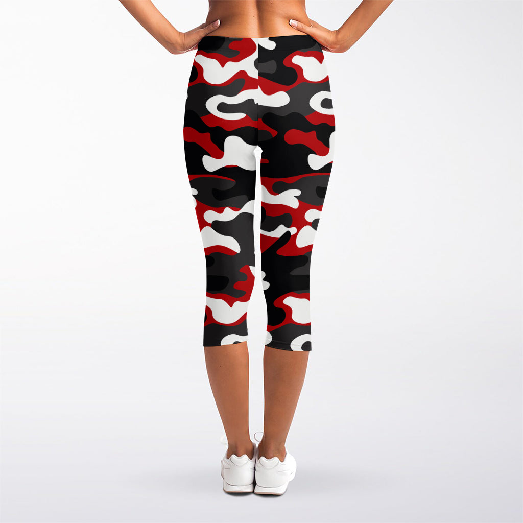 Red Snow Camouflage Print Women's Capri Leggings