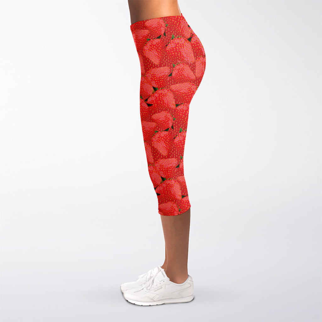 Red Strawberry Pattern Print Women's Capri Leggings