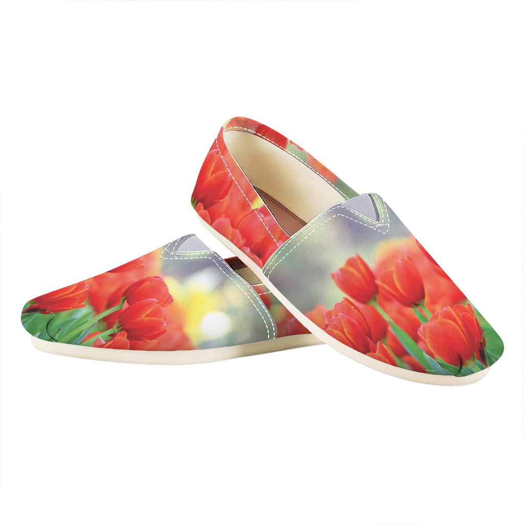 Red Tulip Print Casual Shoes