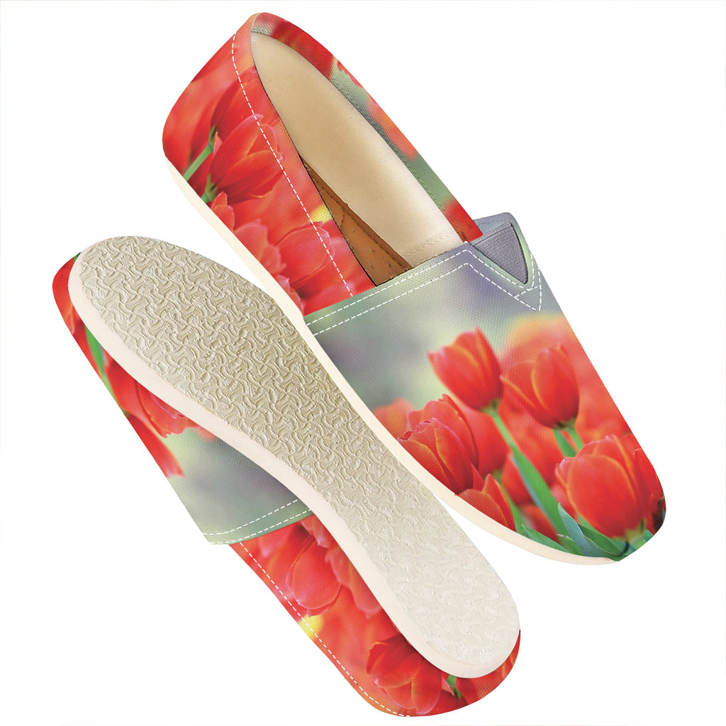 Red Tulip Print Casual Shoes
