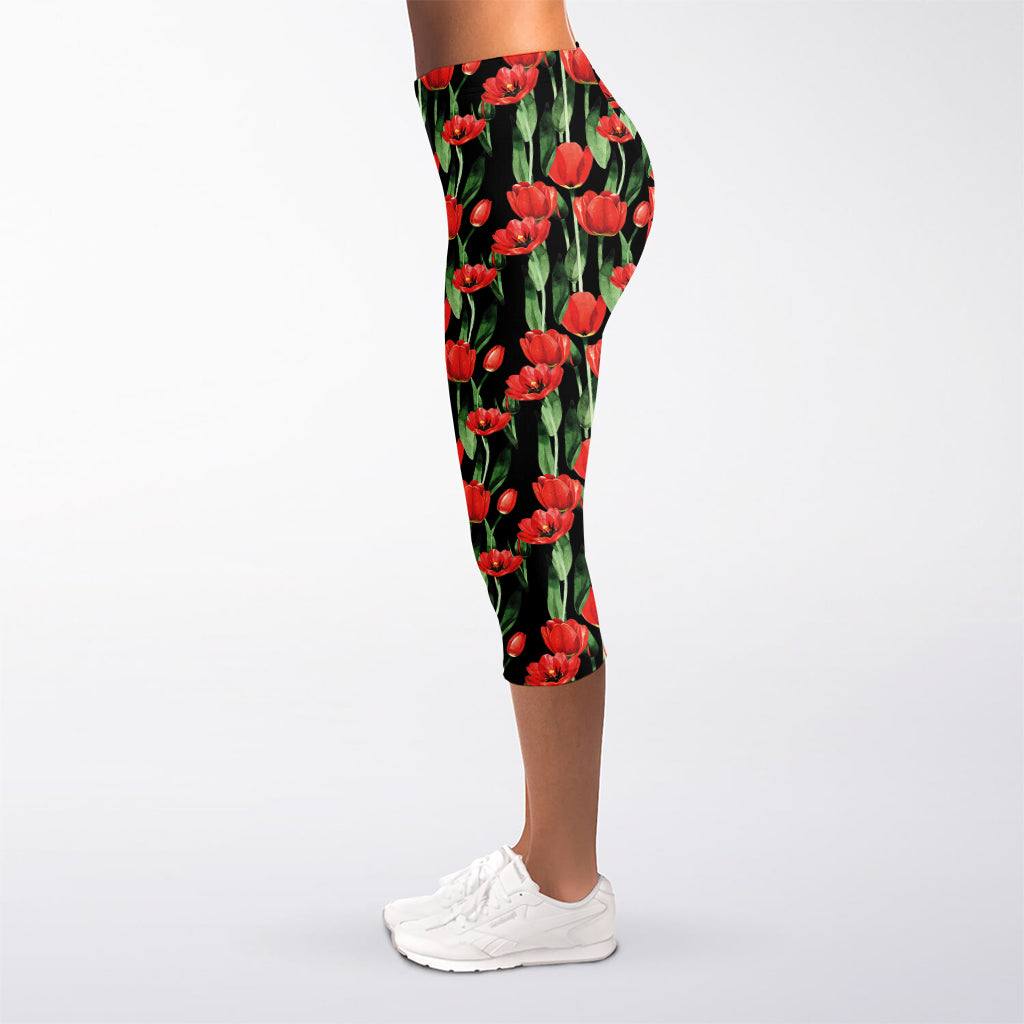 Red Watercolor Tulip Pattern Print Women's Capri Leggings