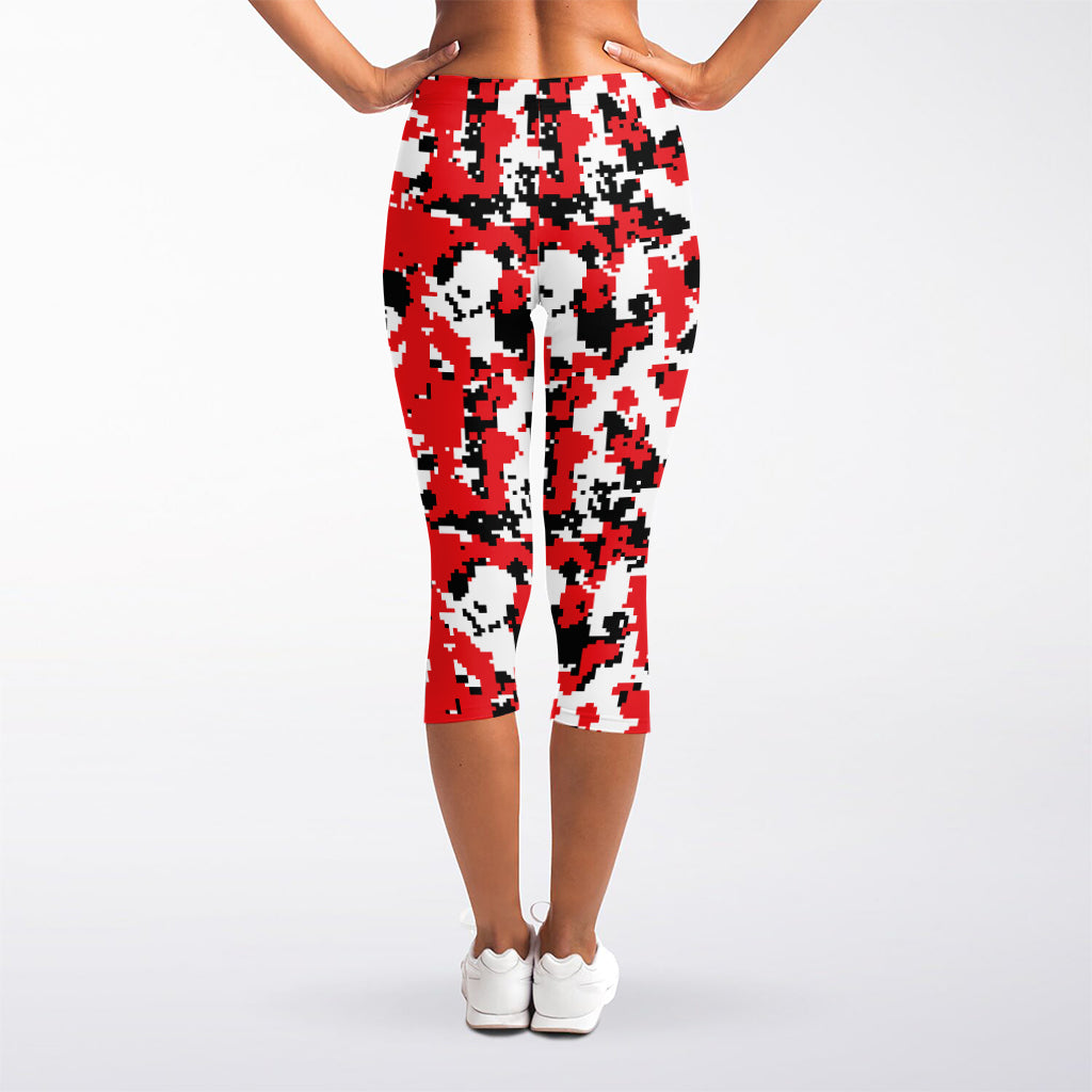 Red White And Black Digital Camo Print Women's Capri Leggings
