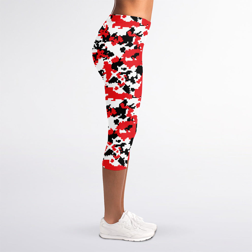 Red White And Black Digital Camo Print Women's Capri Leggings
