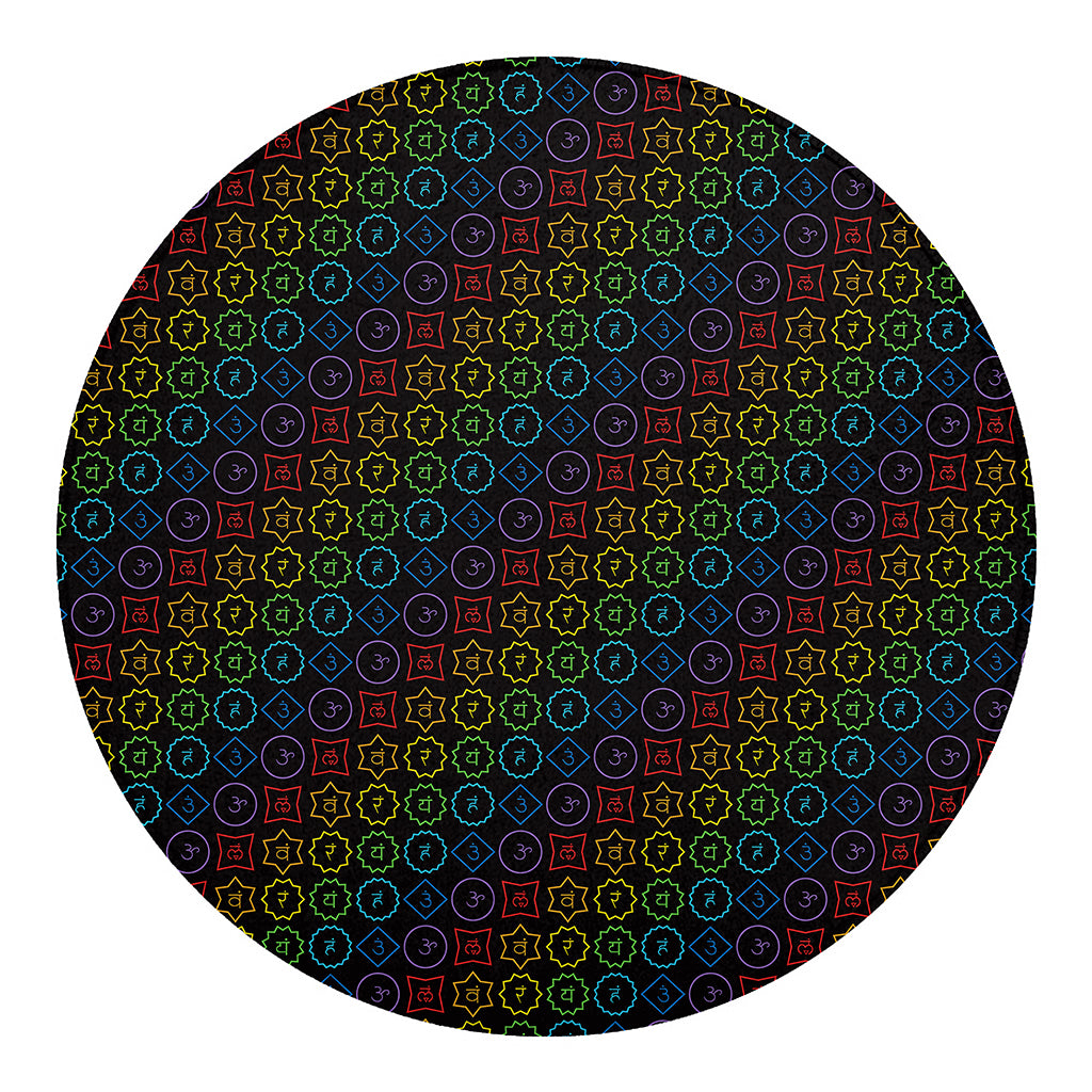 Reiki And The Seven Chakras Print Round Blanket
