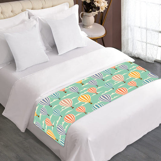 Retro Air Balloon Pattern Print Bed Runner