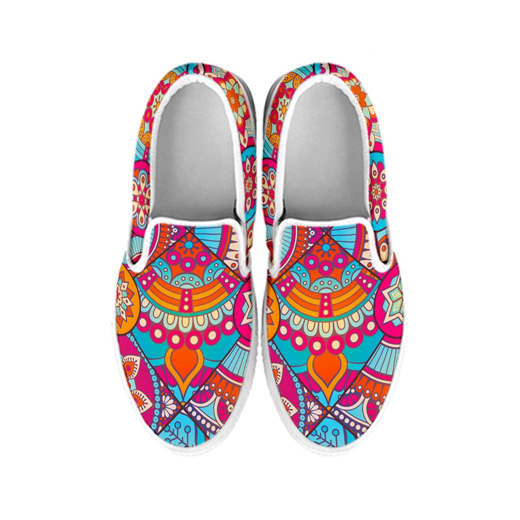 Retro Bohemian Mandala Pattern Print White Slip On Sneakers