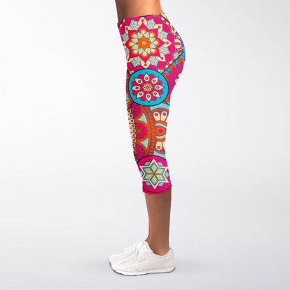 Retro Bohemian Mandala Pattern Print Women's Capri Leggings