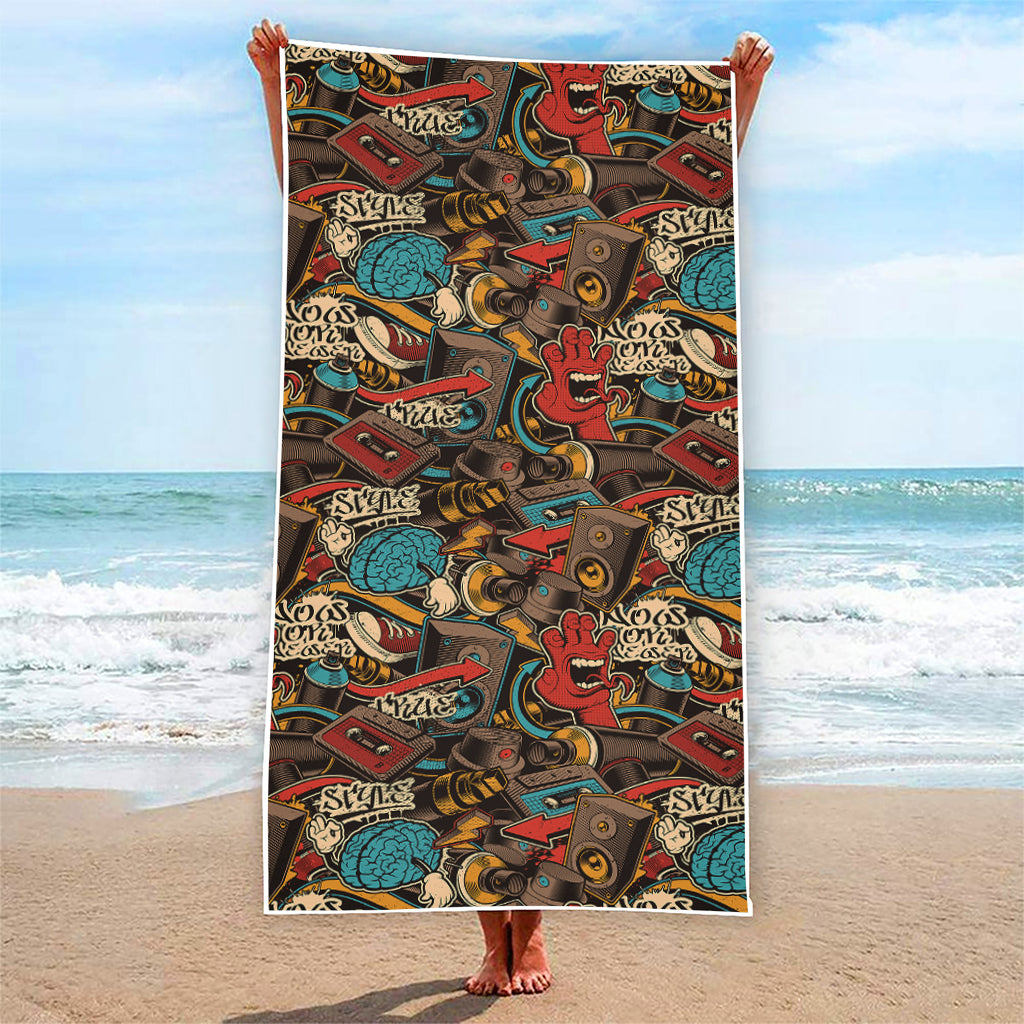 Retro Graffiti Pattern Print Beach Towel