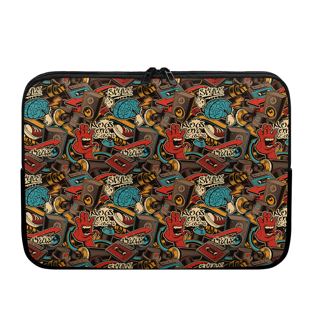 Retro Graffiti Pattern Print Laptop Sleeve