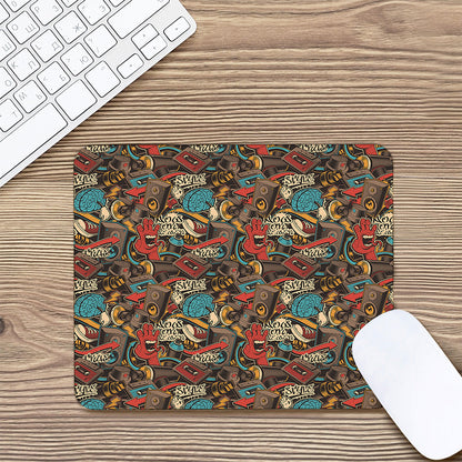 Retro Graffiti Pattern Print Mouse Pad