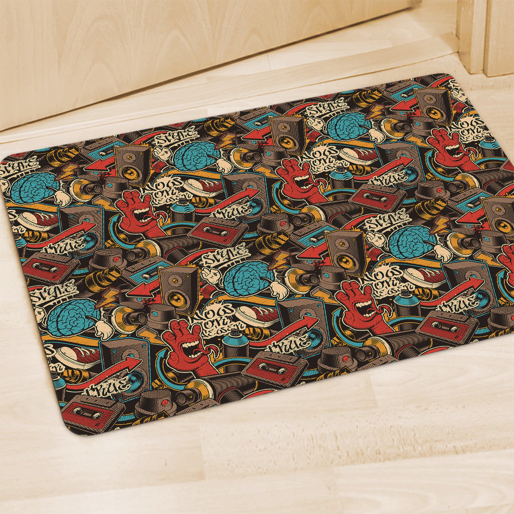 Retro Graffiti Pattern Print Polyester Doormat