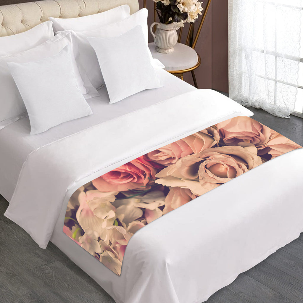 Retro Pink Roses Floral Print Bed Runner