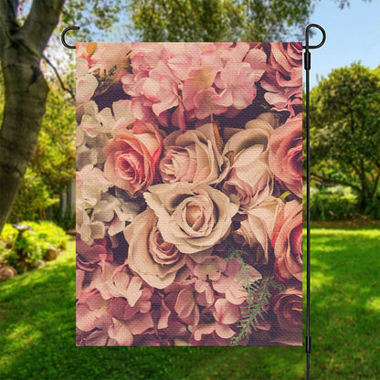 Retro Pink Roses Floral Print Garden Flag