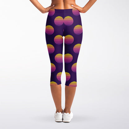 Retrowave Sunset Pattern Print Women's Capri Leggings