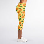 Ripe Apricot Fruit Pattern Print Women's Capri Leggings