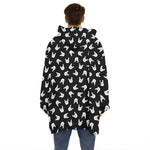 Rock And Roll Hand Sign Pattern Print Hoodie Blanket