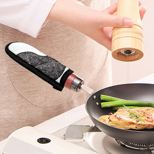 Roots Yin Yang Print Skillet Handle Cover
