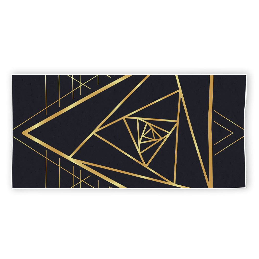 Rose Pyramid Print Beach Towel