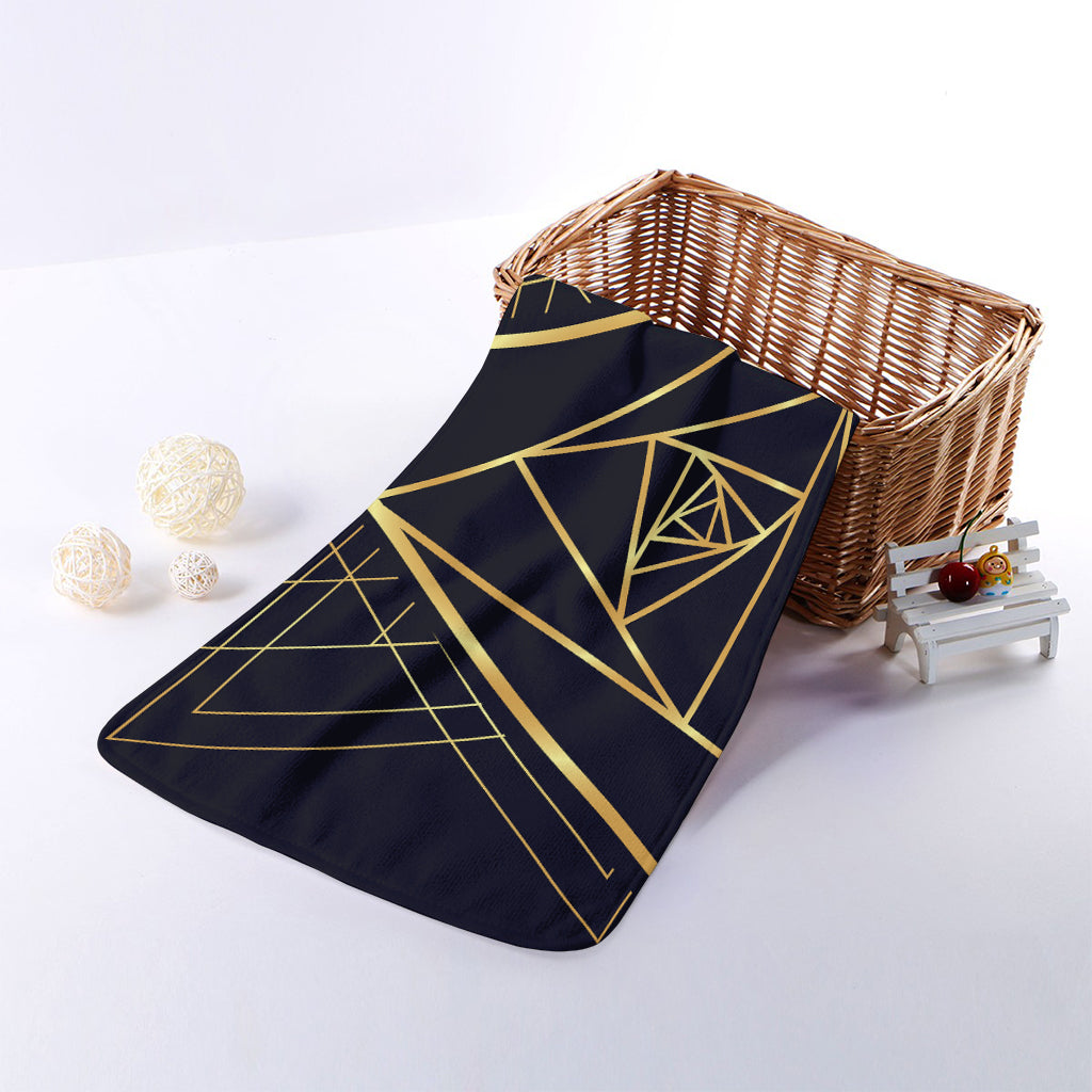 Rose Pyramid Print Towel