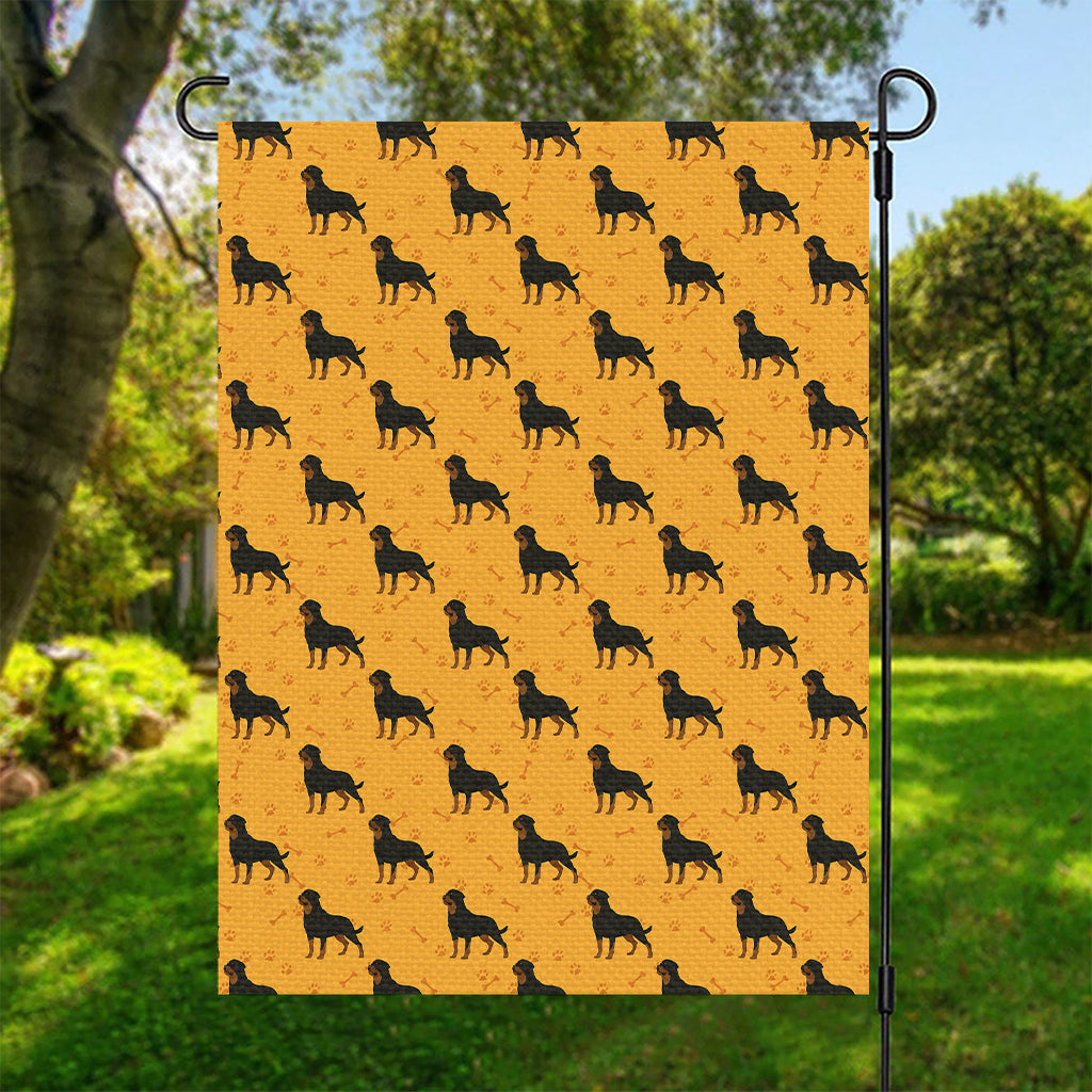 Rottweiler Dog Pattern Print Garden Flag
