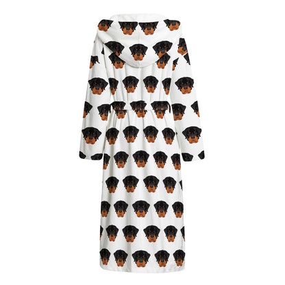 Rottweiler Face Pattern Print Hooded Bathrobe