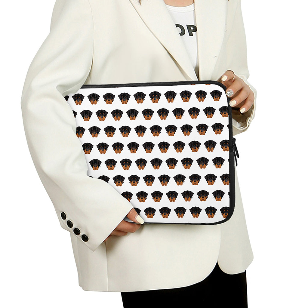 Rottweiler Face Pattern Print Laptop Sleeve