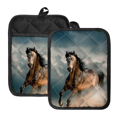Running Wild Stallion Horse Print Pot Holders With Pocket