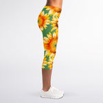 Sage Watercolor Sunflower Pattern Print Women's Capri Leggings
