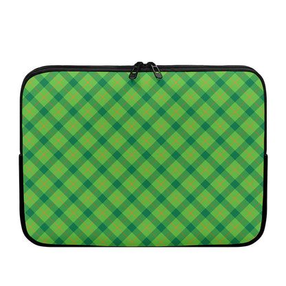 Saint Patrick's Day Scottish Plaid Print Laptop Sleeve