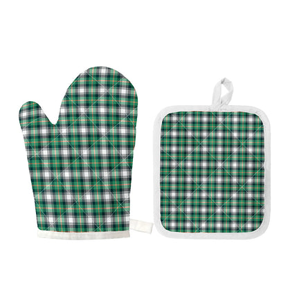 Saint Patrick's Day Tartan Pattern Print Oven Mitt And Pot Holder Set