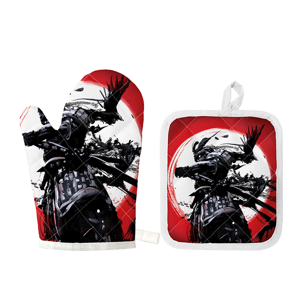Samurai And Crow Print Oven Mitt And Pot Holder Set