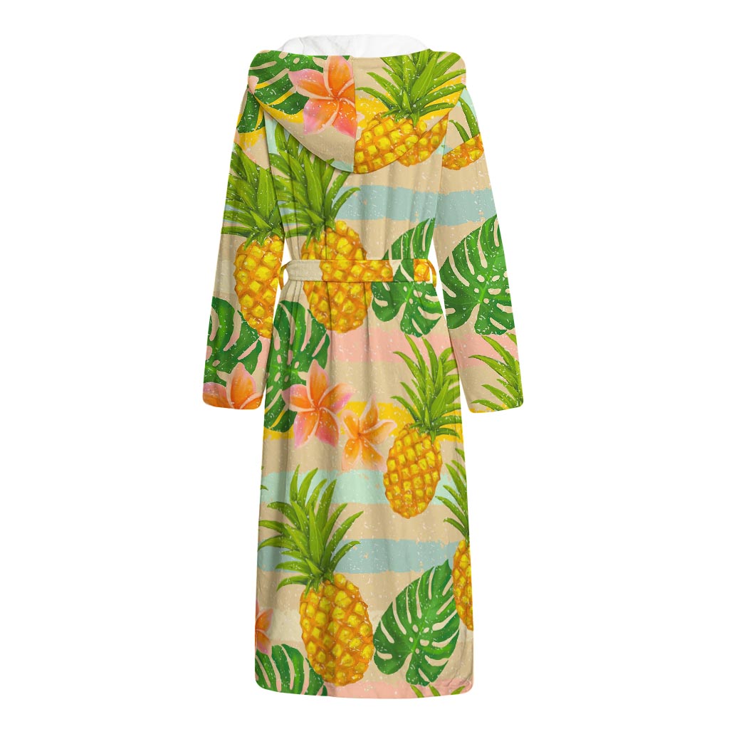 Sand Beach Pineapple Pattern Print Hooded Bathrobe