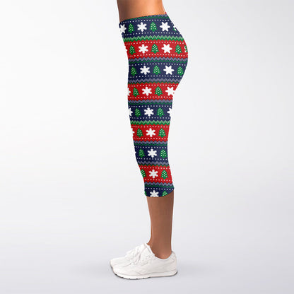 Scandinavian Christmas Pattern Print Women's Capri Leggings