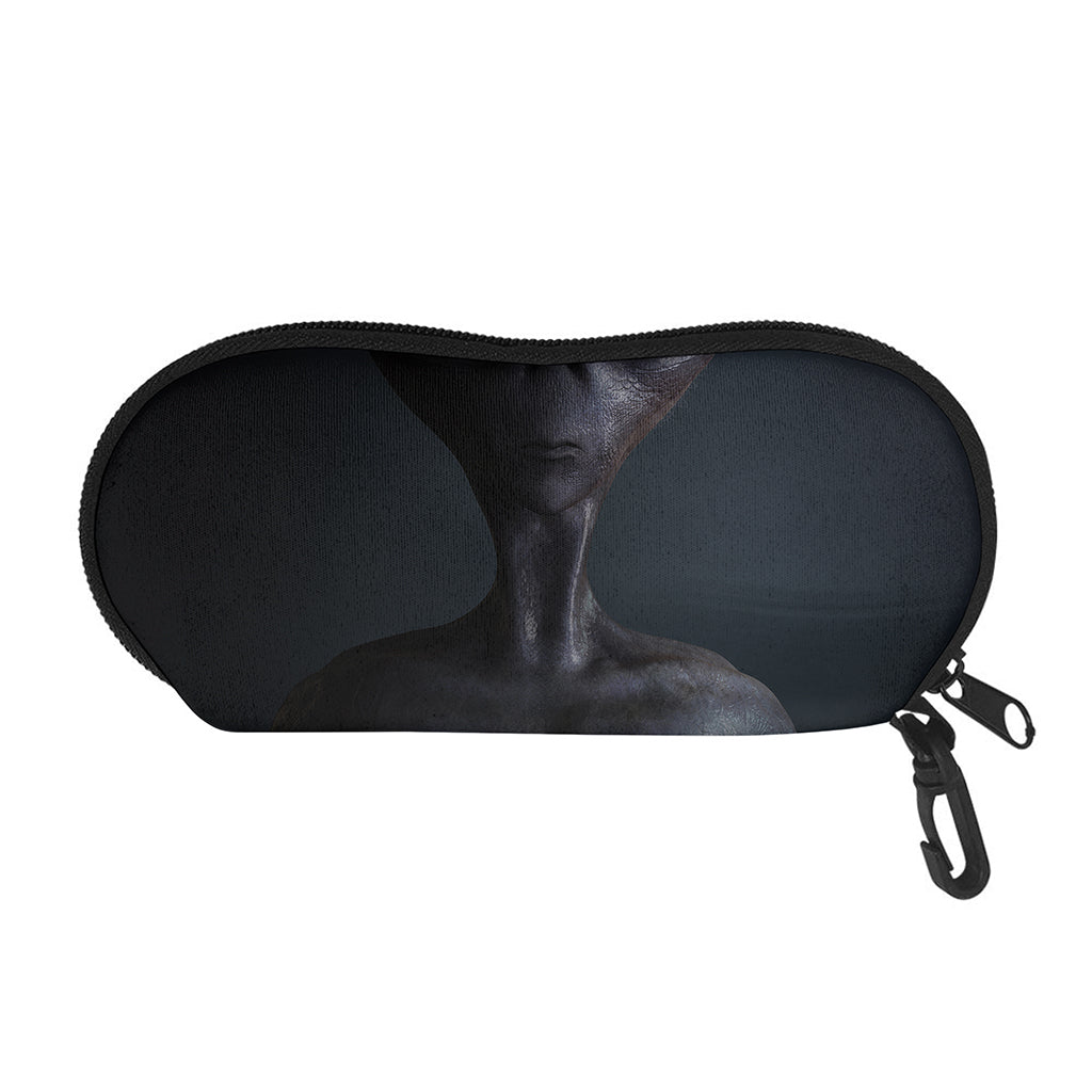 Scary Grey Alien 3D Print Glasses Case
