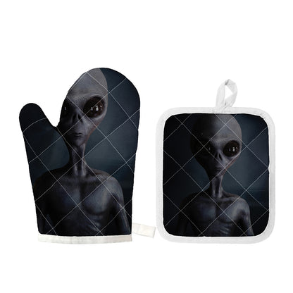 Scary Grey Alien 3D Print Oven Mitt And Pot Holder Set