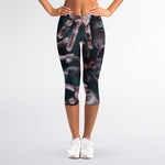 Scary Zombie Hands Print Women's Capri Leggings
