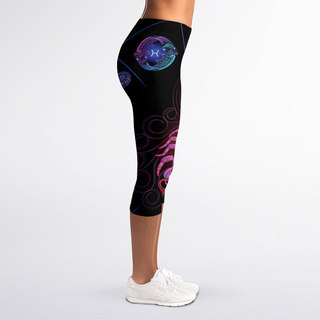 Scorpio And Astrological Signs Print Women's Capri Leggings