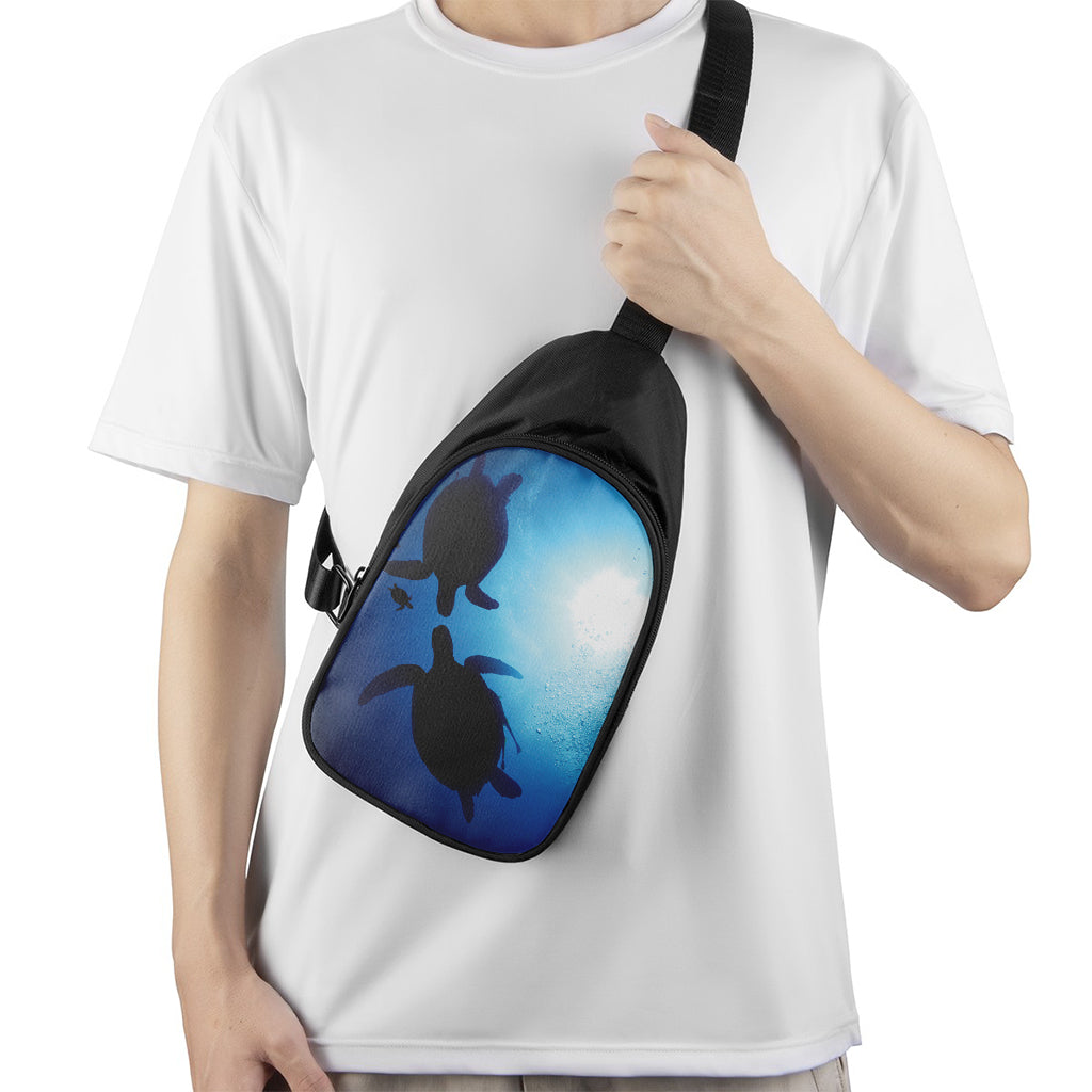 Sea Turtle Family Underwater Print Chest Bag