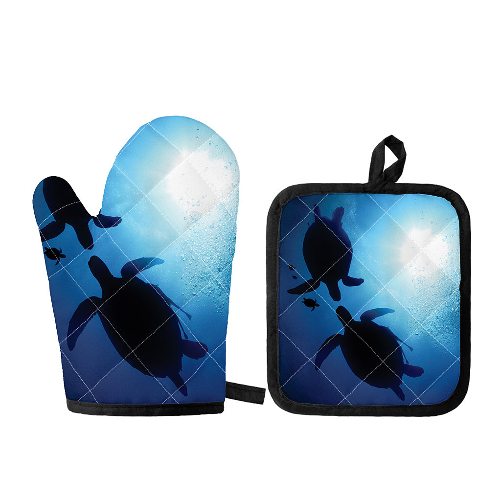 Sea Turtle Family Underwater Print Oven Mitt And Pot Holder Set