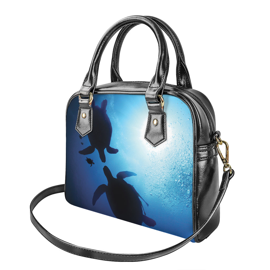 Sea Turtle Family Underwater Print Shoulder Handbag