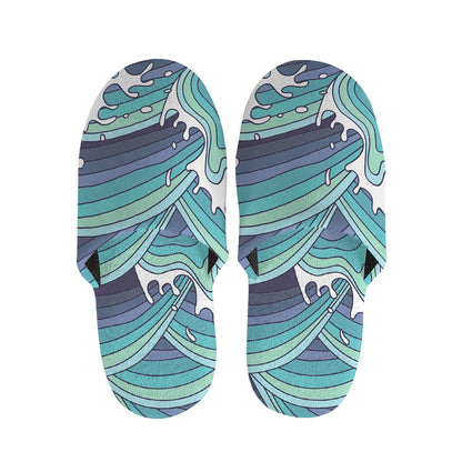 Sea Wave Surfing Pattern Print Slippers