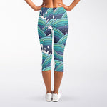 Sea Wave Surfing Pattern Print Women's Capri Leggings
