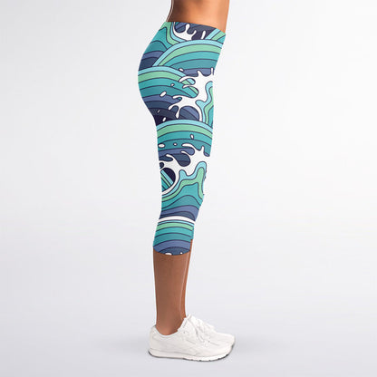 Sea Wave Surfing Pattern Print Women's Capri Leggings